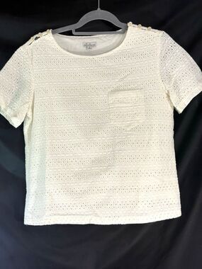 LL Bean Ivory Eyelet Short Sleeve Top Short Sleeve  Round Neck 100% Cotton Sz S